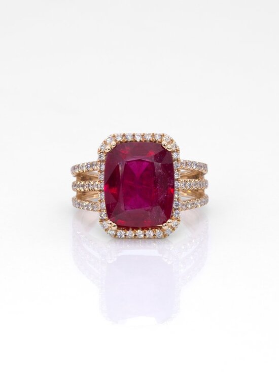 NNJ Designs Jewelry - 7.6Ct Madagascar Ruby Ring with Earth-Mined Diamond Accents: Solid 14K Gold
